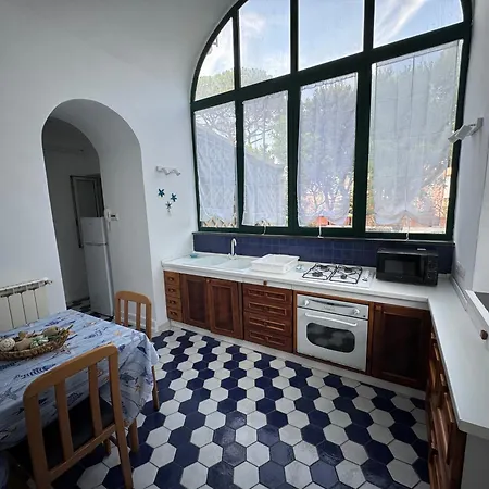 ゲストハウス Maison Vittoria